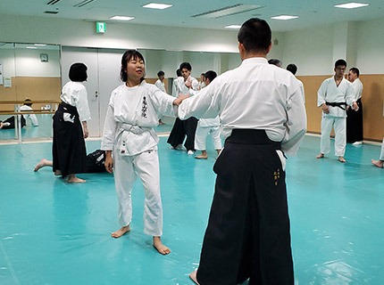 合氣道　青年イメージ